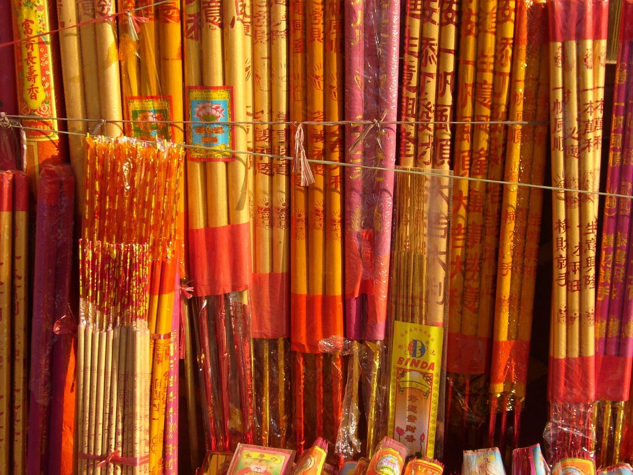 Zhongyuan Festival: China’s Ghost Festival and Its Traditions of Remembering the Dead history, food, and modern traditions