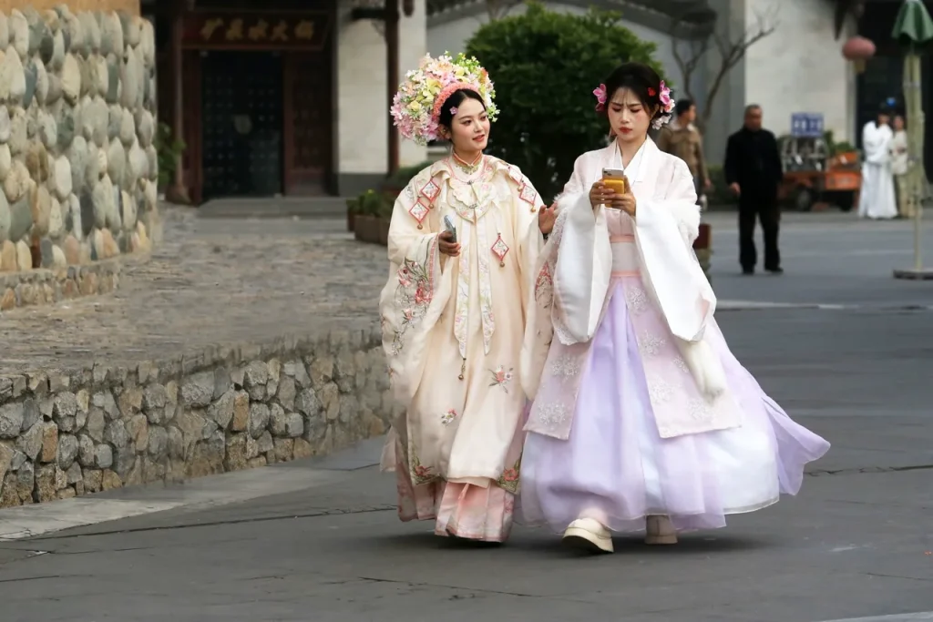 Hanfu in the Park: Why Traditional Chinese Dress Feels New Again — featured image for TodayChinese