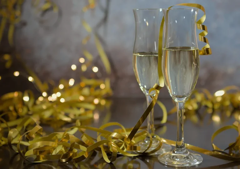 Kitchen God Festival: Little New Year, Stove Worship, and the Start of Chinese New Year Preparations — traditional Chinese festival guide