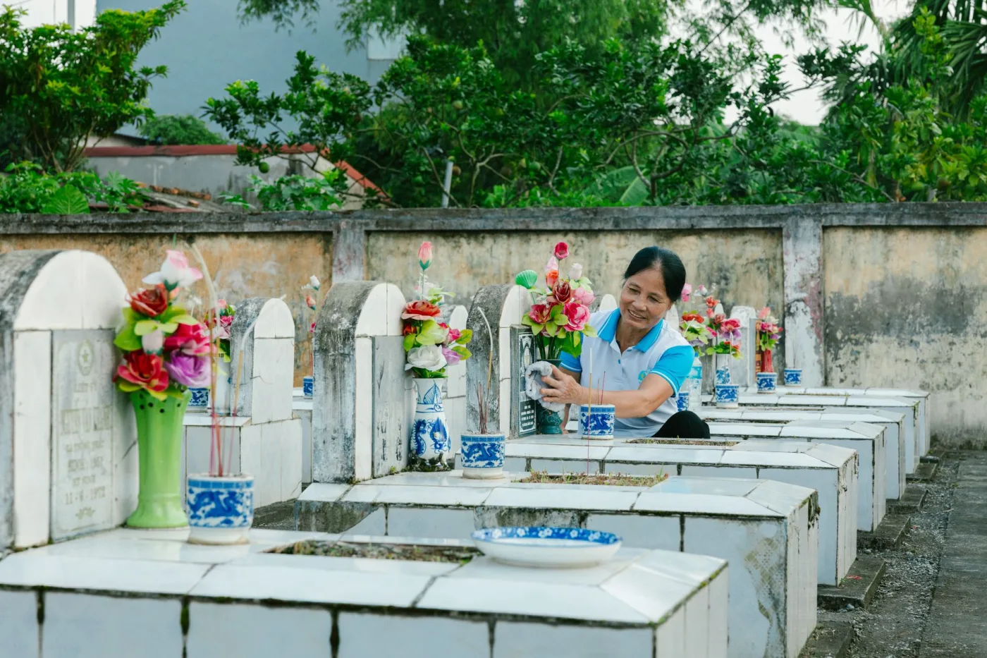Qingming Festival: Tomb Sweeping, Spring Outings, and the Meaning of Remembrance in China customs and everyday celebrations in China