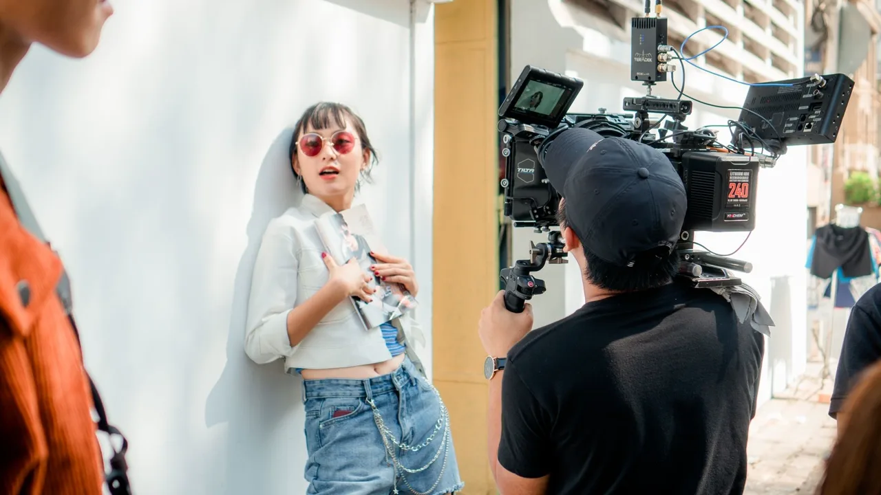 Short Videos in China: How 15 Seconds Changed Storytelling for a Generation — article body image for TodayChinese